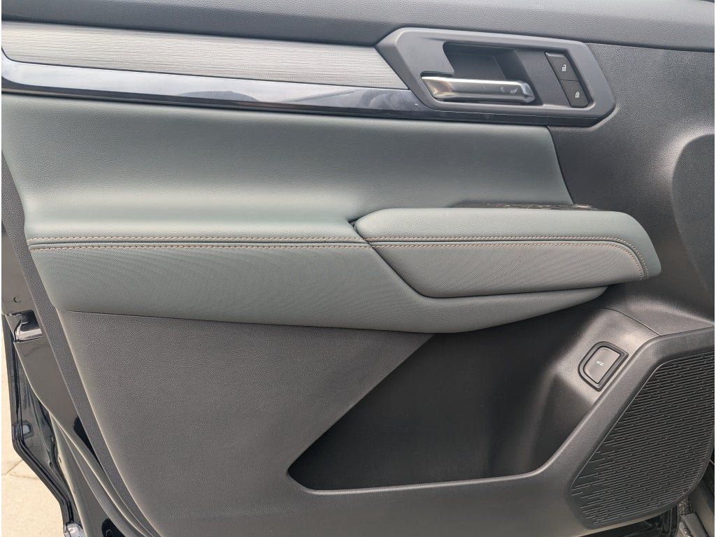 New 2026 GMC Terrain AT4 w/ Technology Package II AWD/4WD image 15