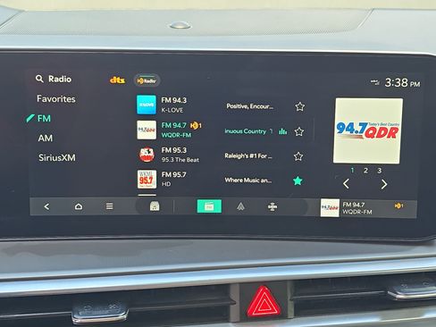 Used 2025 Kia Sorento SX FWD image 24