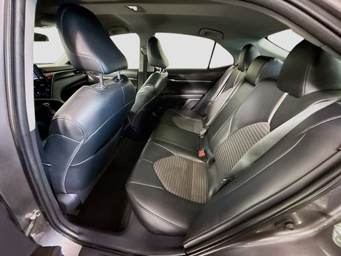 Used 2021 Toyota Camry SE image 24