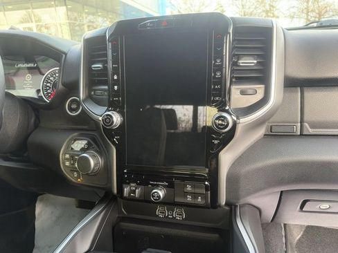 Used 2025 RAM 1500 Big Horn image 9