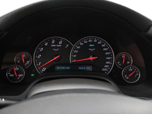 Used 2008 Chevrolet Corvette Coupe w/ Preferred Equipment Group RWD image 9