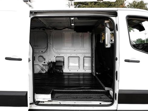 Used 2023 Ford Transit 250 Base image 32
