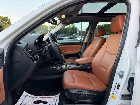 Used 2017 BMW X3 sDrive28i RWD image 13