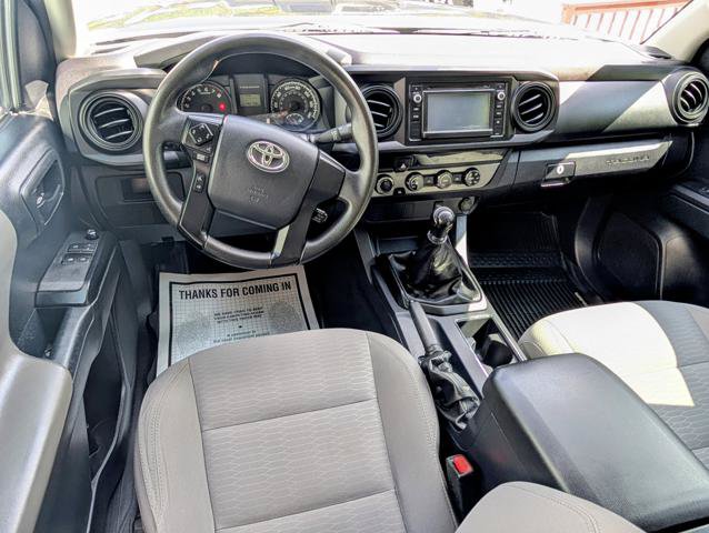 Used 2017 Toyota Tacoma SR AWD/4WD image 8
