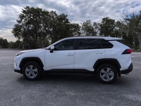Used 2024 Toyota RAV4 XLE FWD image 7