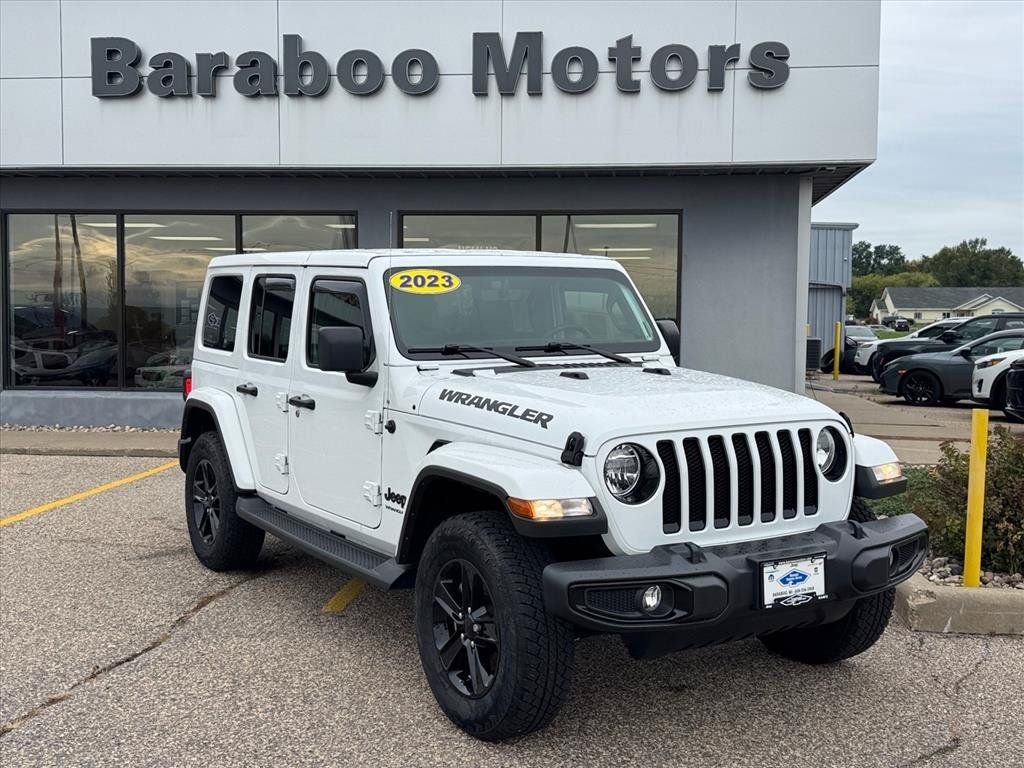 Used 2023 Jeep Wrangler Unlimited Sahara AWD/4WD image 1