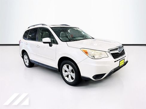 Used 2015 Subaru Forester 2.5i Premium w/ Popular Package #2 AWD/4WD image 3