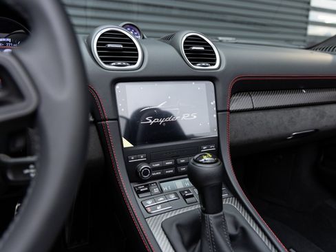 Used 2025 Porsche 718 Boxster Spyder RS image 16