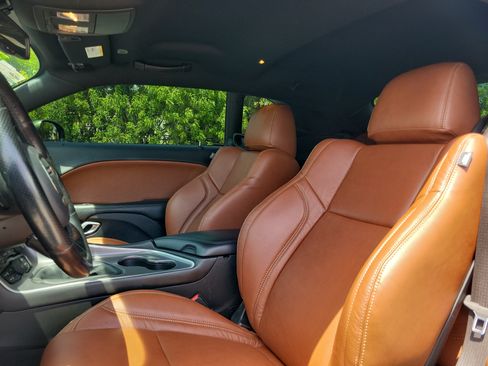 Used 2019 Dodge Challenger R/T Scat Pack RWD image 18