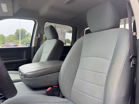 Used 2017 RAM 2500 Tradesman w/ Chrome Appearance Group AWD/4WD image 17