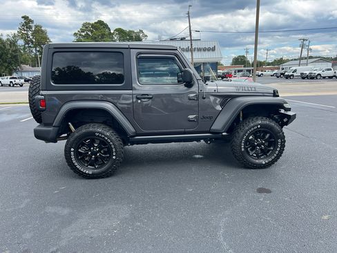 Used 2021 Jeep Wrangler Willys image 2