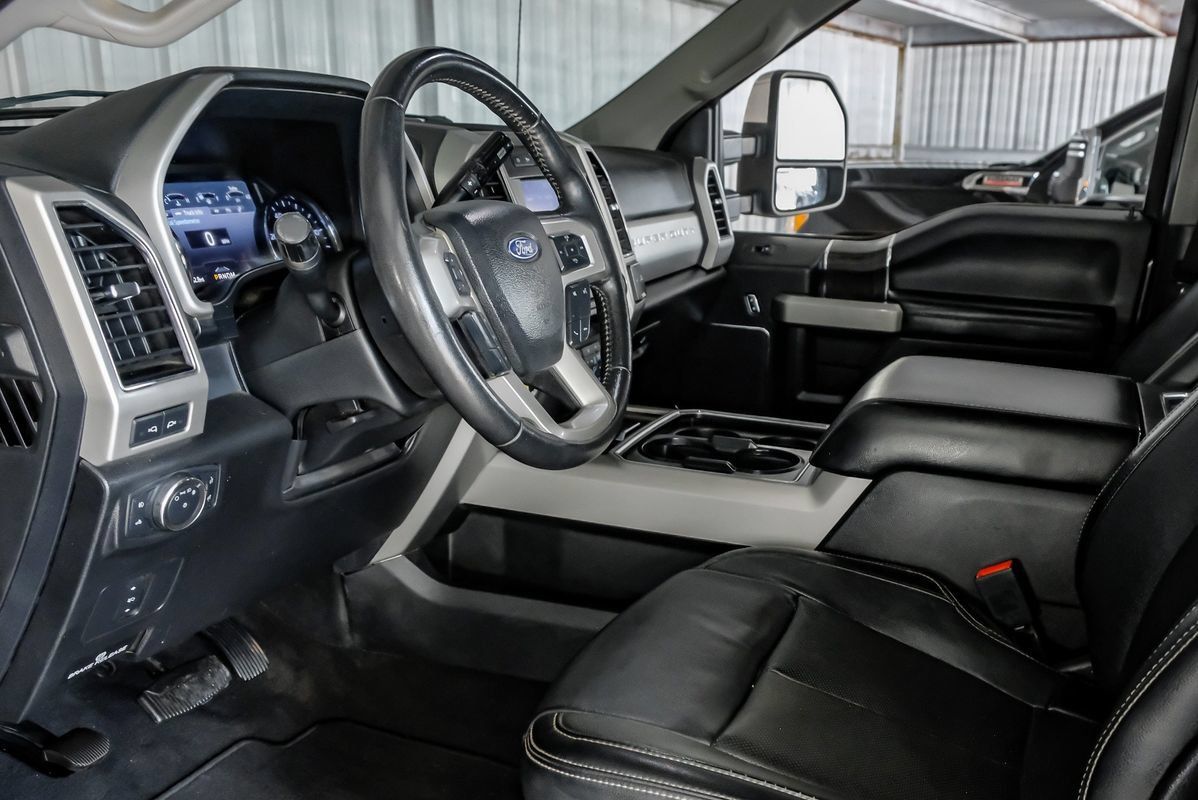 Used 2020 Ford F350 Lariat w/ Chrome Package AWD/4WD image 14