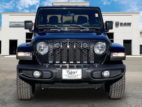 Certified 2022 Jeep Gladiator Sport image 3