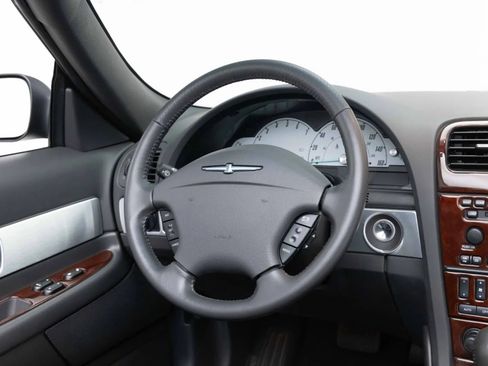 Used 2002 Ford Thunderbird RWD image 12
