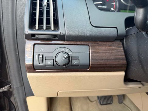 Used 2012 Land Rover LR2 HSE AWD/4WD image 16