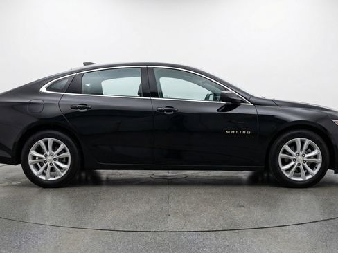 Used 2024 Chevrolet Malibu LT image 11