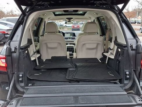 Used 2022 BMW X7 xDrive40i w/ Executive Package image 37