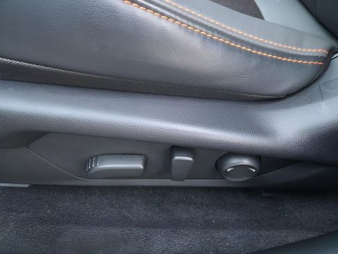 Certified 2025 Subaru Crosstrek 2.5i Limited w/ Crosstrek Mirror Package image 16