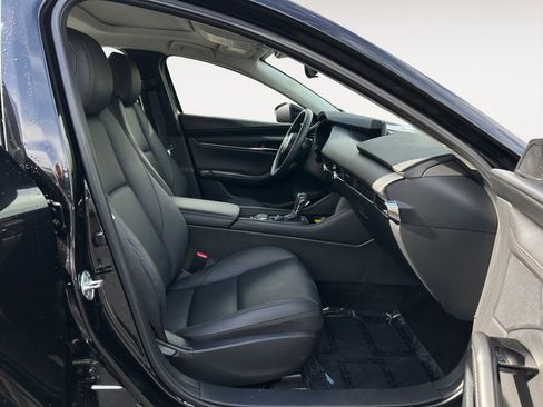 Used 2025 MAZDA MAZDA3 s FWD image 10