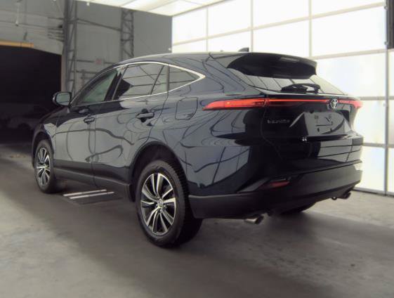 Used 2024 Toyota Venza LE AWD/4WD image 3