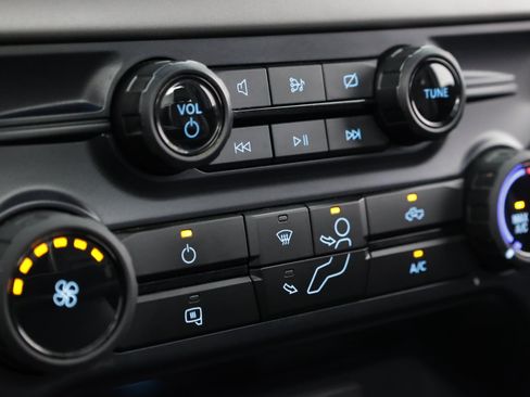 Used 2024 Ford F150 XL RWD image 22