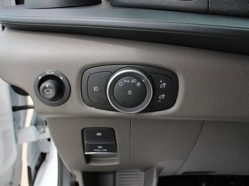 Used 2025 Ford Transit 350 XLT RWD image 14