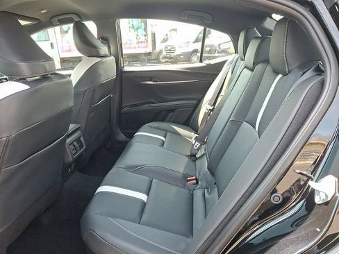 Used 2026 Toyota Camry SE FWD image 12