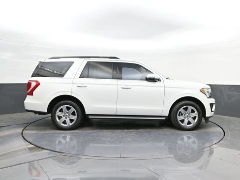 Used 2020 Ford Expedition XLT w/ Equipment Group 202A image 24