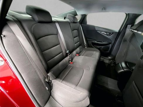 Used 2025 Chevrolet Malibu RS FWD image 29