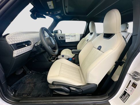 New 2026 MINI Cooper 2-Door Hardtop image 16