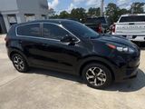 Used 2020 Kia Sportage LX image 2