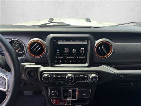 Used 2023 Jeep Gladiator Mojave w/ Cold Weather Group AWD/4WD image 6