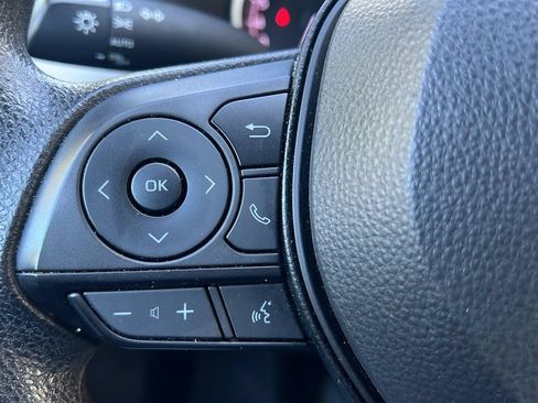 Used 2024 Toyota RAV4 XLE FWD image 20