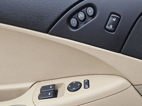 Used 2005 Chevrolet Corvette Convertible w/ Preferred Equipment Group image 22