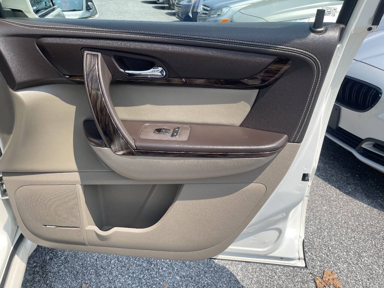 Used 2015 GMC Acadia Denali AWD/4WD image 34