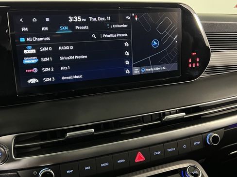 Used 2025 Hyundai Palisade Calligraphy image 18