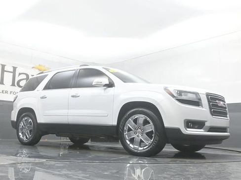 Used 2017 GMC Acadia Limited SLT image 2