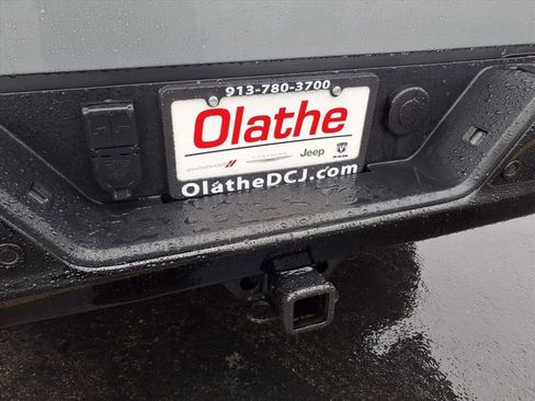 Used 2024 Chevrolet Silverado 1500 ZR2 w/ Dark Appearance Package image 29