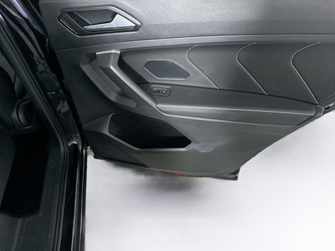 Used 2024 Volkswagen Tiguan Wolfsburg Edition image 27