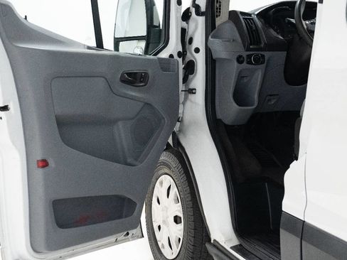 Used 2015 Ford Transit 350 XLT image 19