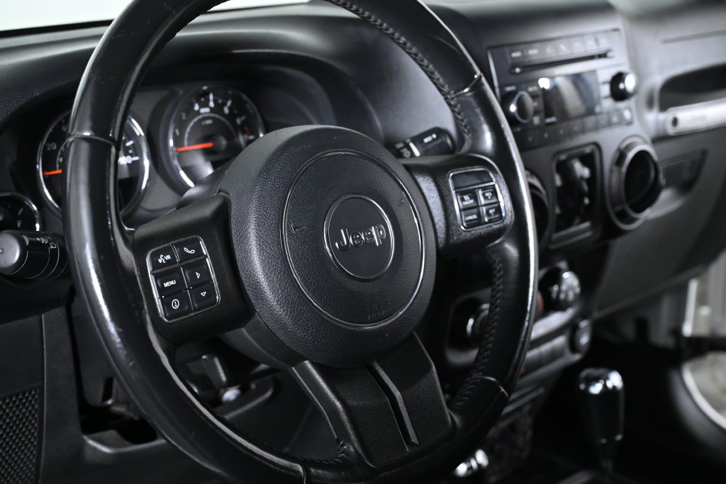 Used 2018 Jeep Wrangler Unlimited Sport S AWD/4WD image 13