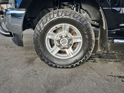 Used 2017 Ford F350 XLT image 10