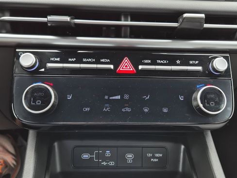 Used 2026 Hyundai Santa Cruz SEL FWD image 20