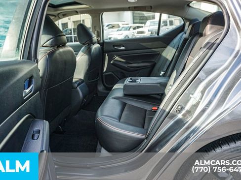 Used 2022 Nissan Altima 2.5 SR w/ Midnight Edition Package image 22
