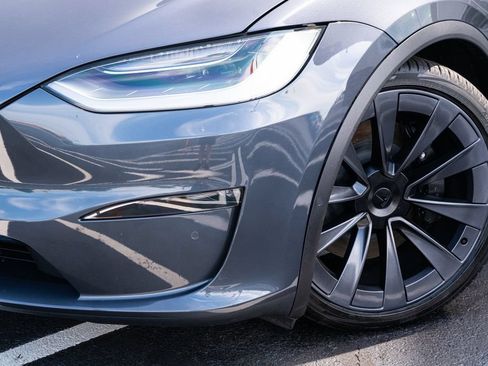 Used 2023 Tesla Model X AWD/4WD image 3