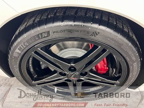 New 2026 Chevrolet Corvette Stingray Coupe w/ Z51 Performance Package RWD image 28