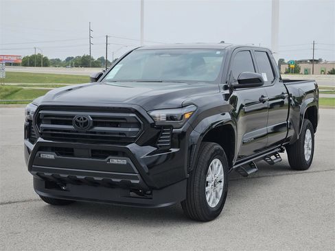 New 2025 Toyota Tacoma SR5 image 2
