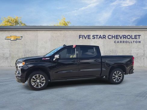 Used 2022 Chevrolet Silverado 1500 RST w/ Z71 Off-Road Package AWD/4WD image 4