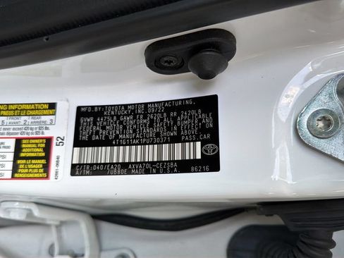 Used 2023 Toyota Camry SE FWD image 32