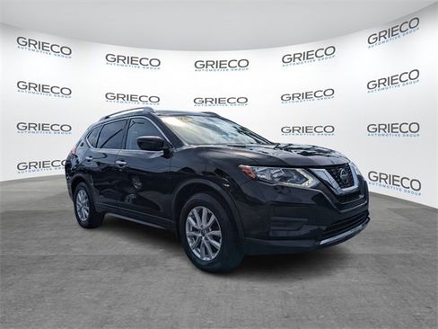 Used 2019 Nissan Rogue SV image 1